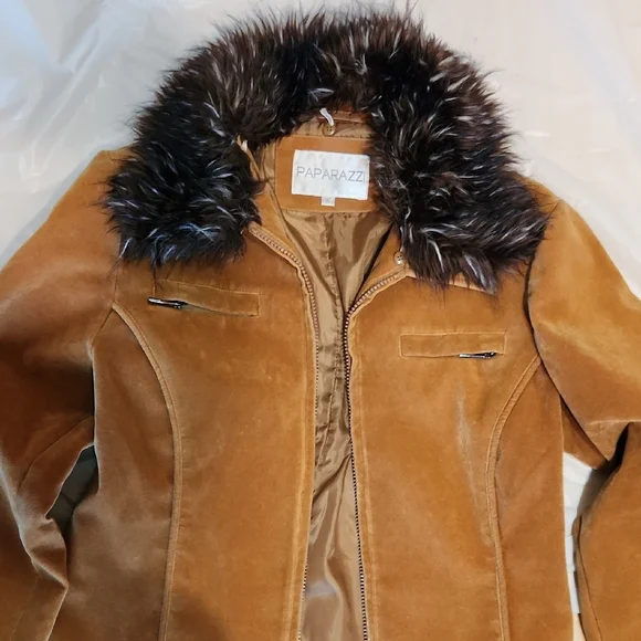 Paparazzi Women's Brown Teddy Jacket with Faux Fur Trim - Picture 2 of 11